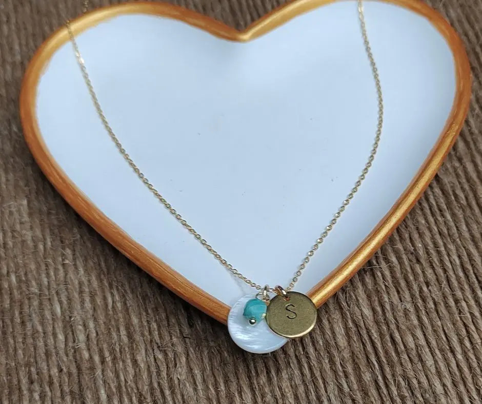 Collier initiale personnalisé, nacre et amazonite