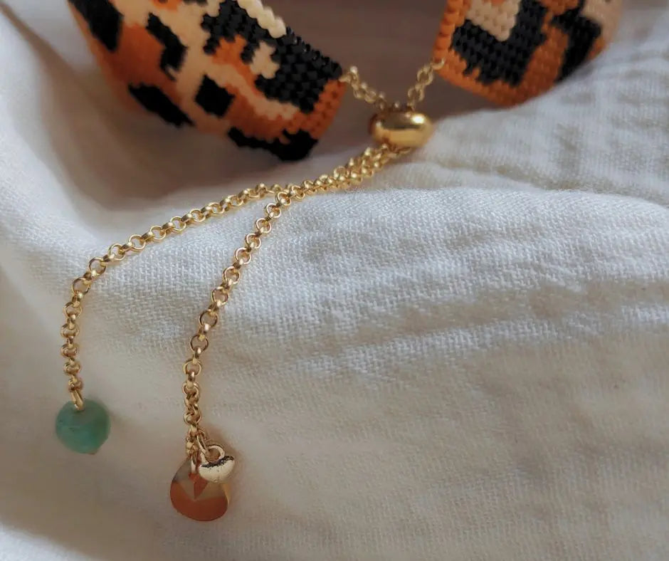 Manchette motif léopard en perles Miyuki – Bijou boho chic