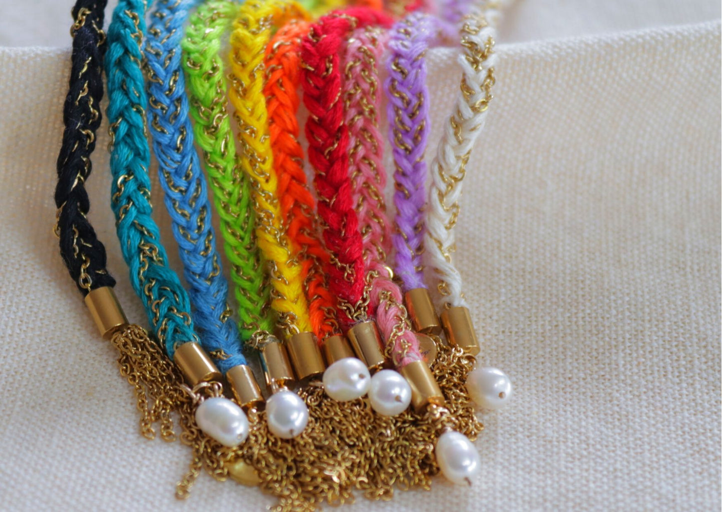 Bracelet Rio - Cordon tressé et breloque d'eau douce - POPIBIJOUX Créations